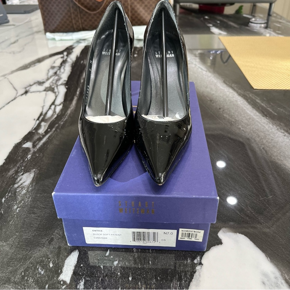 Stuart Weitzman Entice Black Soft Patent Heels - 7 N